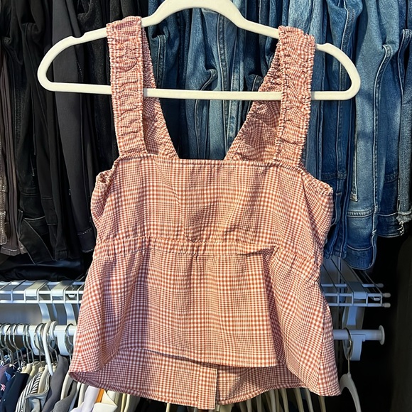 ASTR CROPPED PEPLUM TANK TOP MEDIUM - Picture 3 of 3